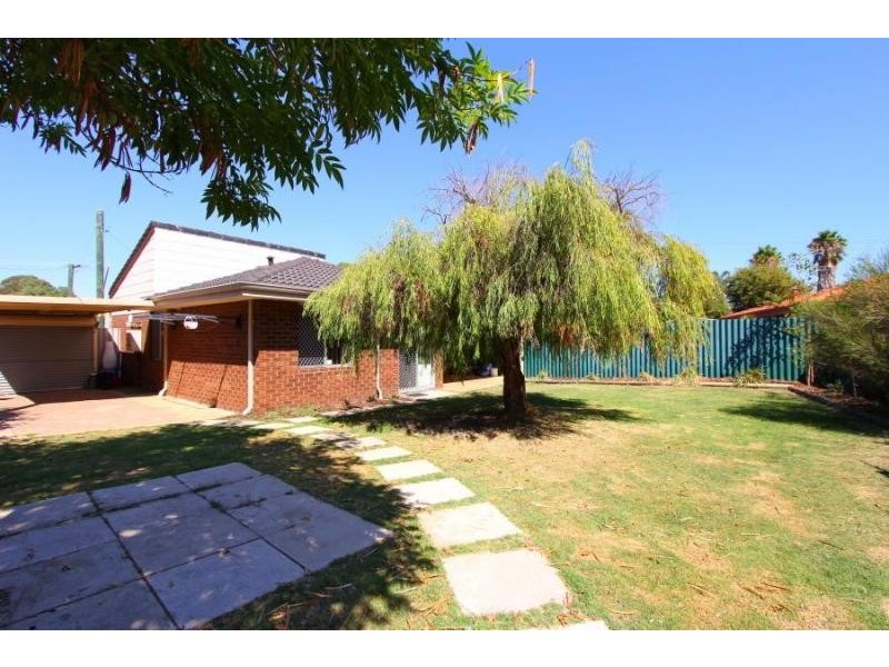 2/20 Plumridge Way, South Lake WA 6164