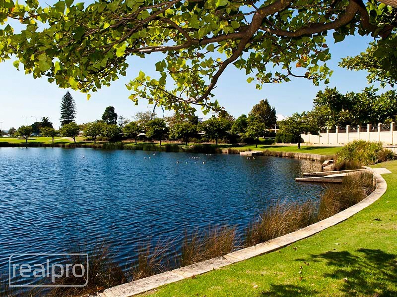 57 Goodwood Way, Canning Vale WA 6155