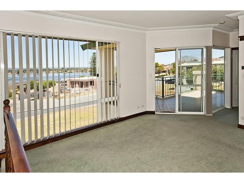 29 Sulman Avenue, Salter Point WA 6152