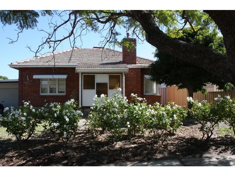 25 Cornish Crescent, Manning WA 6152