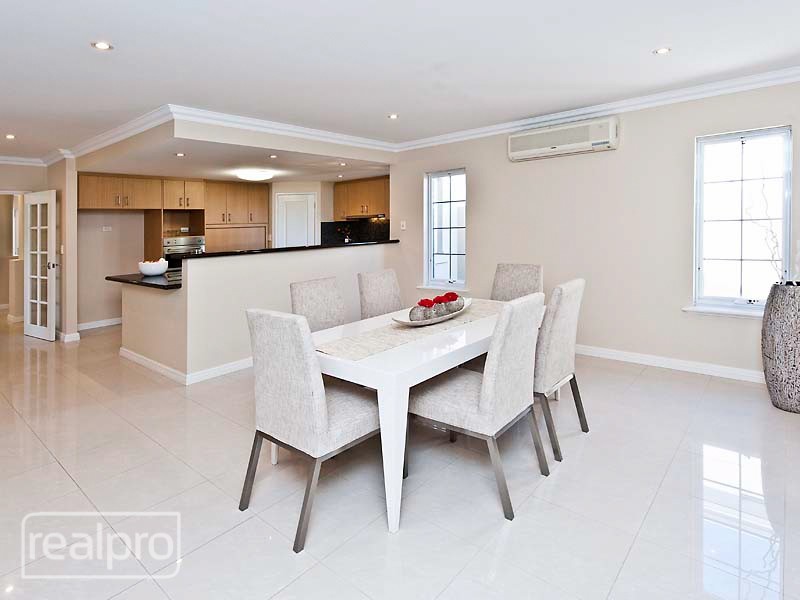 1/35 McDonald Street, Como WA 6152