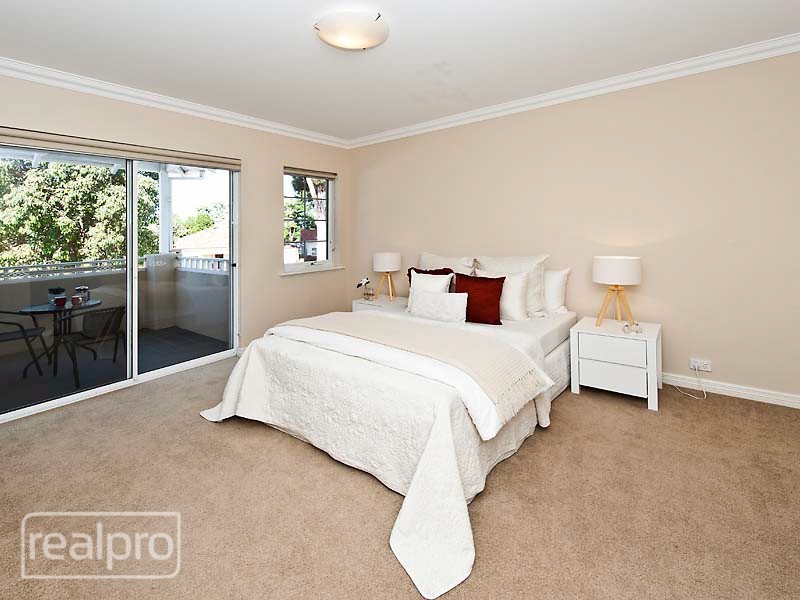 1/35 McDonald Street, Como WA 6152