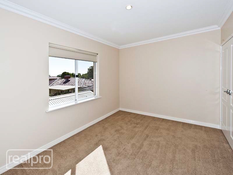 1/35 McDonald Street, Como WA 6152