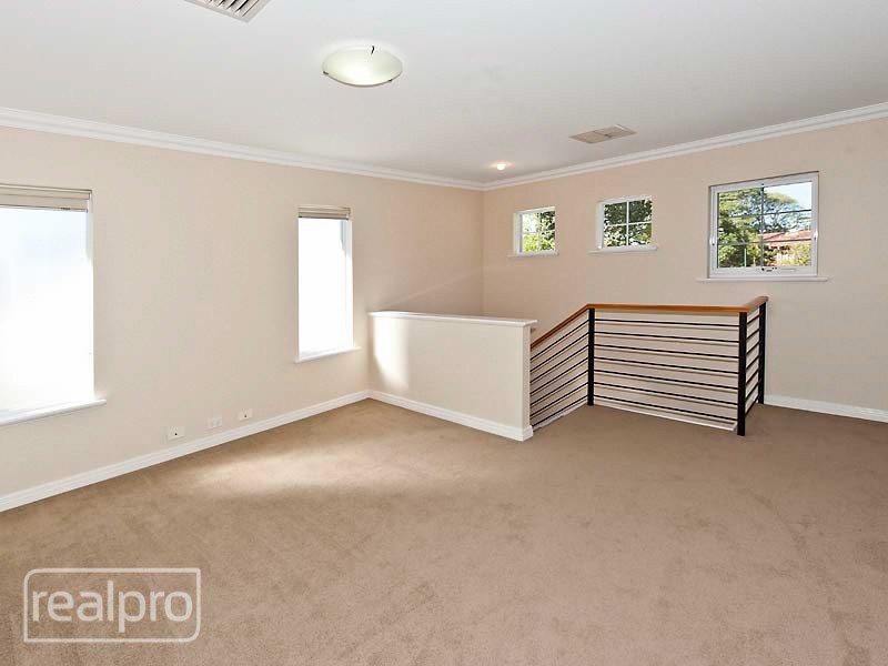 1/35 McDonald Street, Como WA 6152