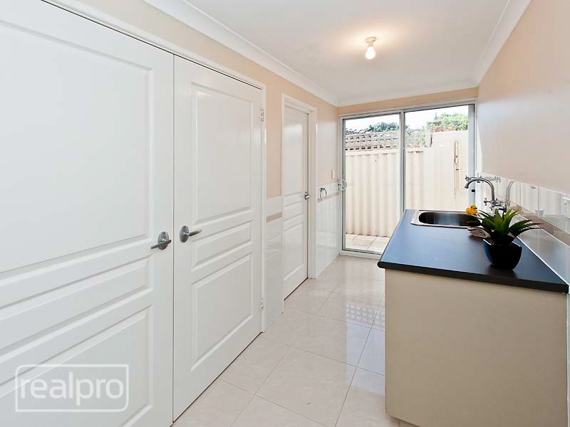 1/35 McDonald Street, Como WA 6152