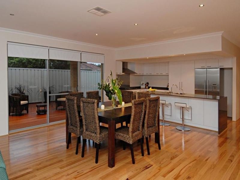 54 Canavan Crescent, Manning WA 6152