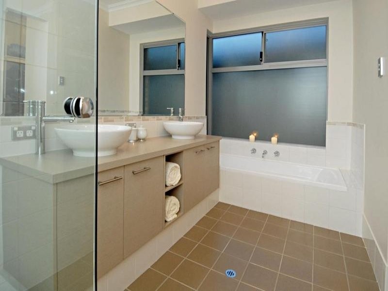 54 Canavan Crescent, Manning WA 6152