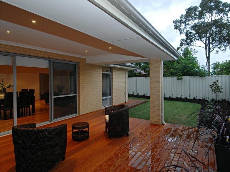 54 Canavan Crescent, Manning WA 6152