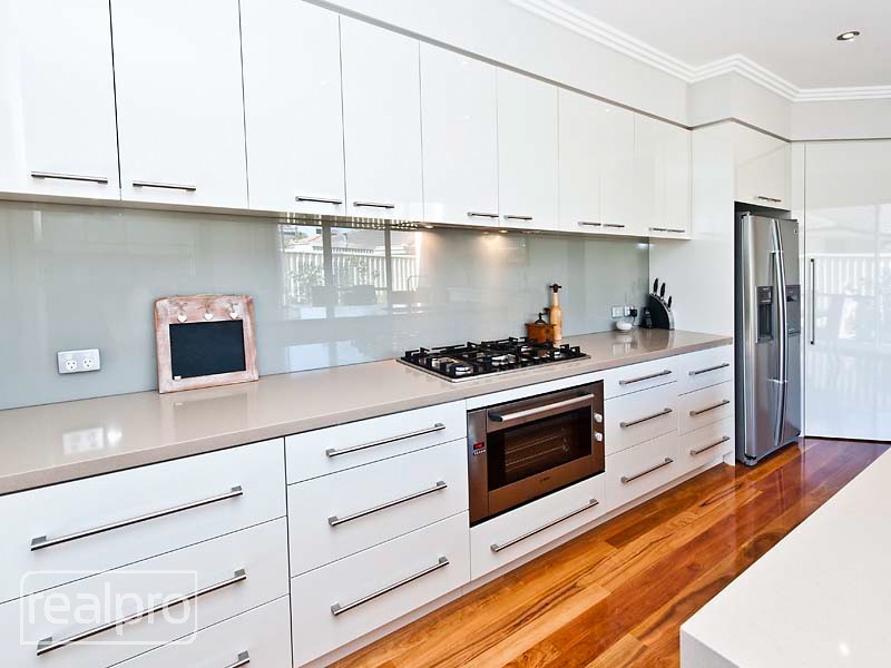 24A Hope Avenue, Manning WA 6152