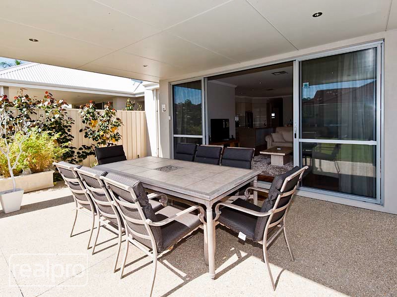 24A Hope Avenue, Manning WA 6152