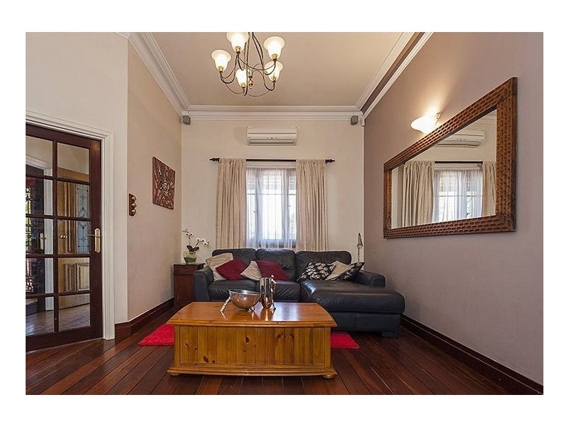 74 Hubert Street, East Victoria Park WA 6101