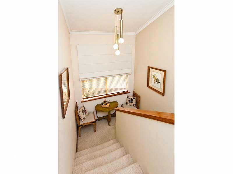 7B Unwin Crescent, Salter Point WA 6152