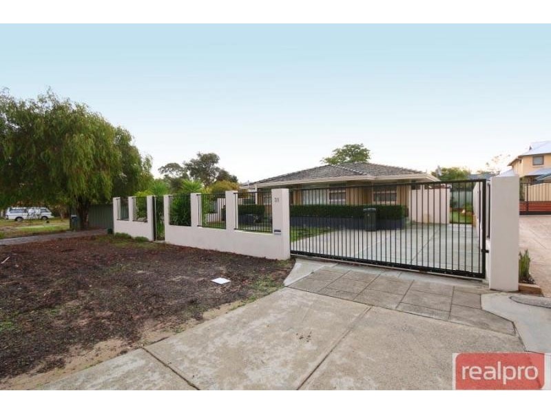 31 Wyndham Street, St James WA 6102
