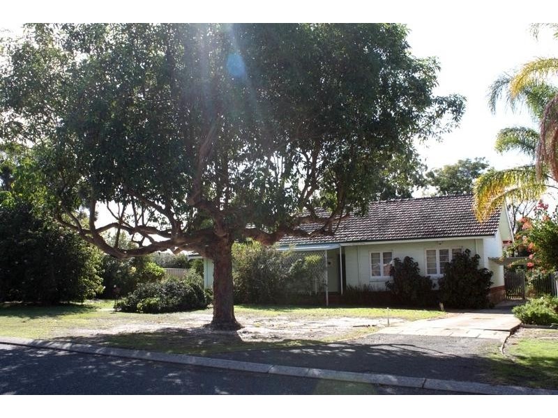 34 Bickley Crescent, Manning WA 6152