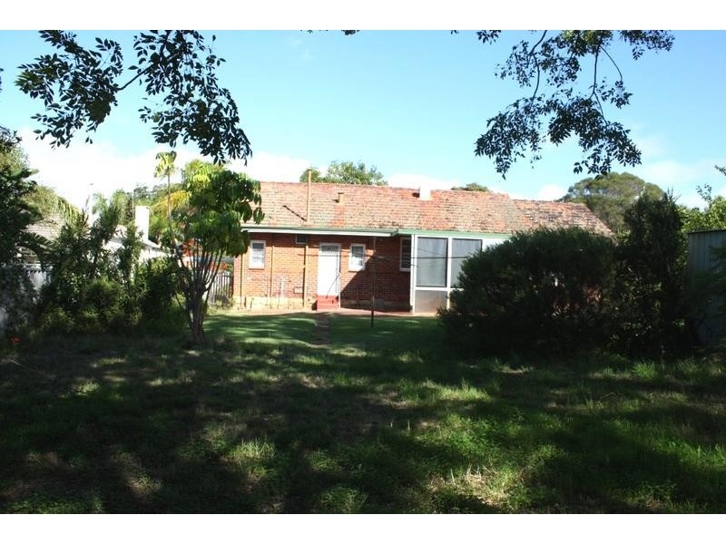 34 Bickley Crescent, Manning WA 6152