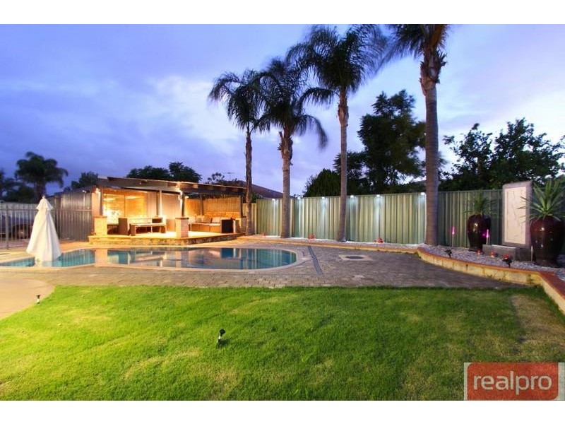 125 Reynolds Road, Forrestfield WA 6058