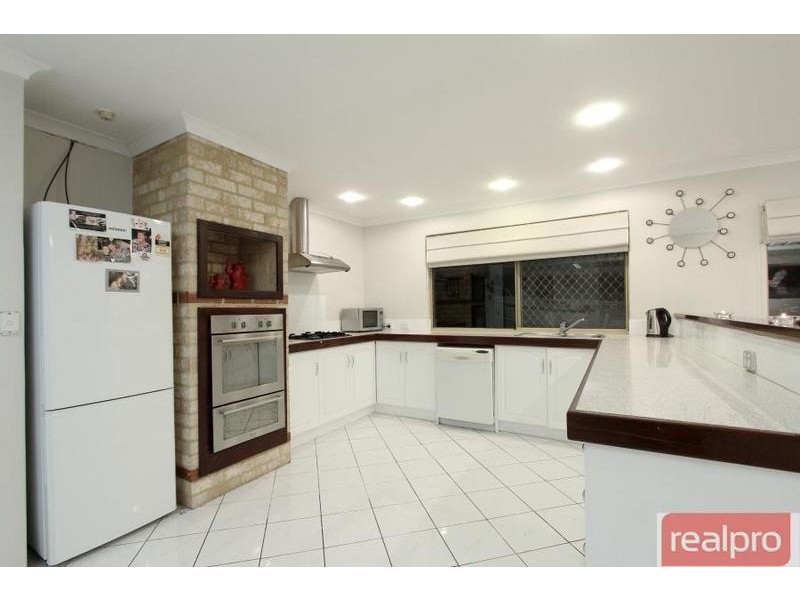 125 Reynolds Road, Forrestfield WA 6058