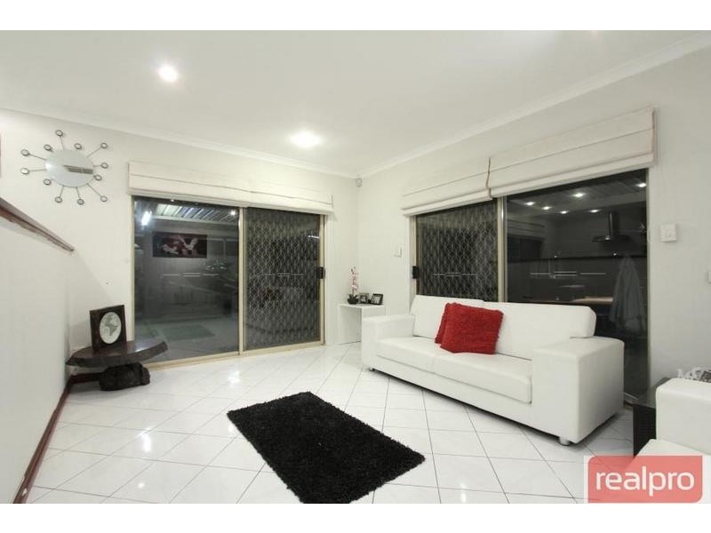 125 Reynolds Road, Forrestfield WA 6058