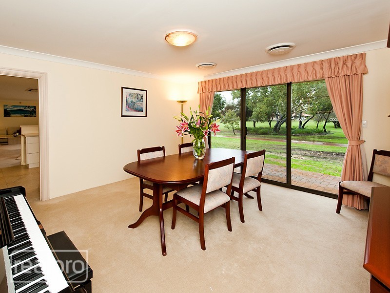 6B Thurles Court, Waterford WA 6152