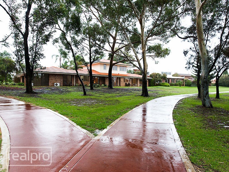 6B Thurles Court, Waterford WA 6152