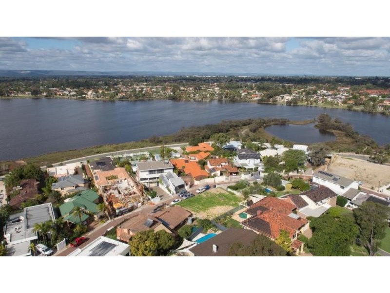 River Way, Salter Point WA 6152