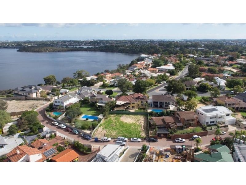 River Way, Salter Point WA 6152