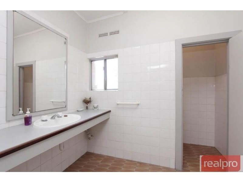 133 Manning Road, Manning WA 6152