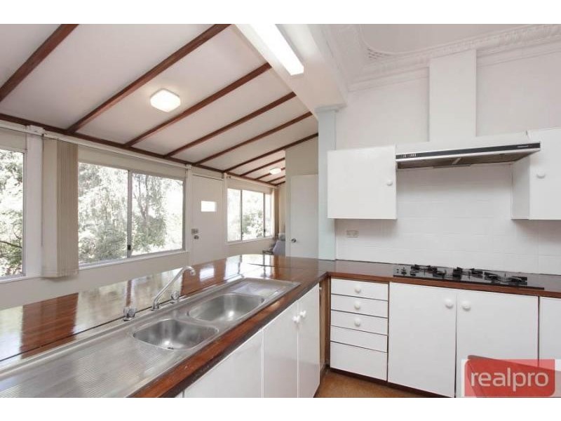 133 Manning Road, Manning WA 6152