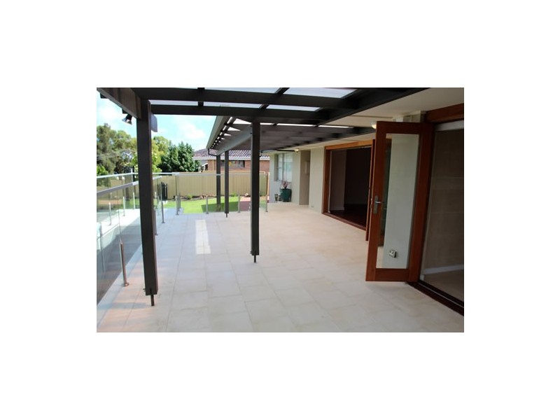 4 Edgewater Road, Salter Point WA 6152