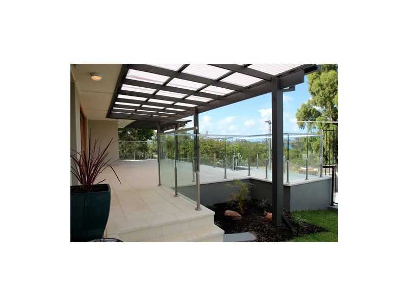 4 Edgewater Road, Salter Point WA 6152