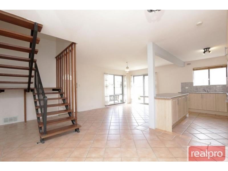 4/14 Alston Avenue, Como WA 6152