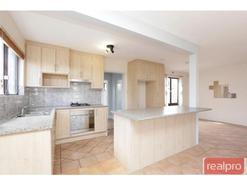 4/14 Alston Avenue, Como WA 6152