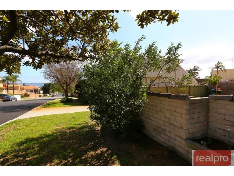 4/14 Alston Avenue, Como WA 6152