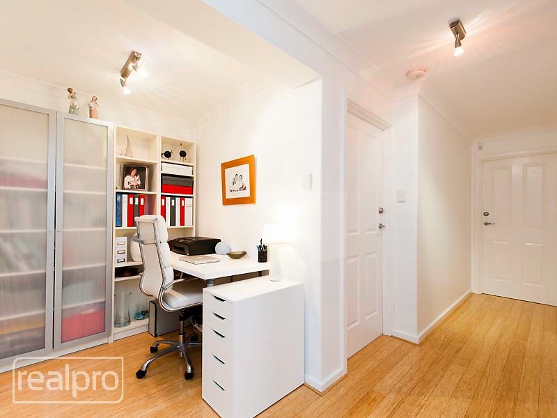 2/34 Salter Point Parade, Salter Point WA 6152