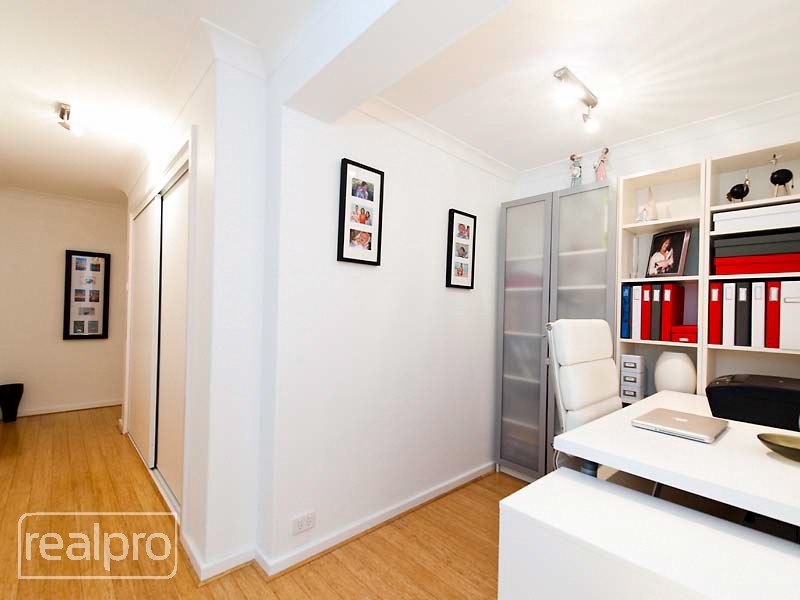 2/34 Salter Point Parade, Salter Point WA 6152