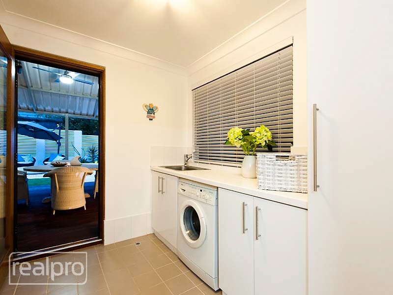 2/34 Salter Point Parade, Salter Point WA 6152