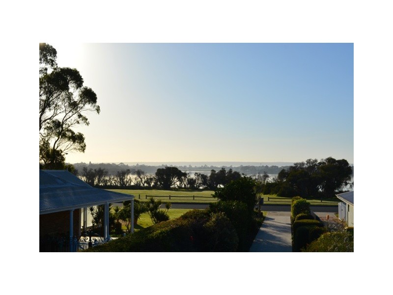 2/34 Salter Point Parade, Salter Point WA 6152