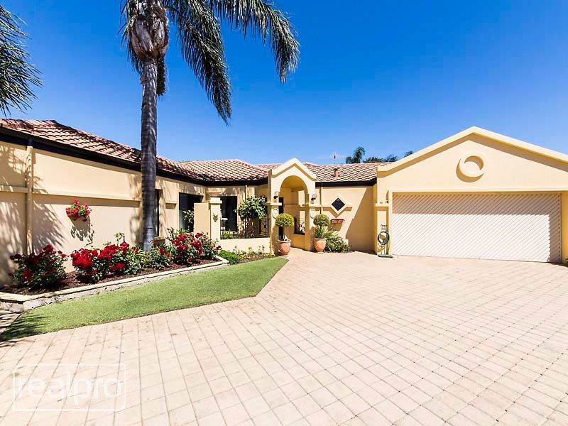 2/87 Hope Avenue, Salter Point WA 6152