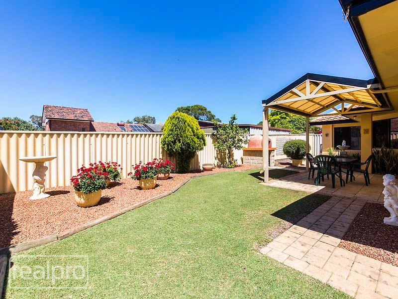 2/87 Hope Avenue, Salter Point WA 6152