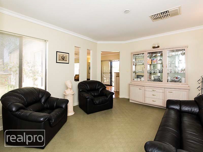 2/87 Hope Avenue, Salter Point WA 6152