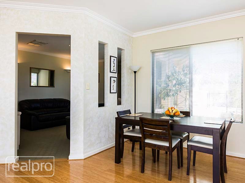 2/87 Hope Avenue, Salter Point WA 6152