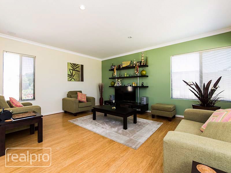 2/87 Hope Avenue, Salter Point WA 6152