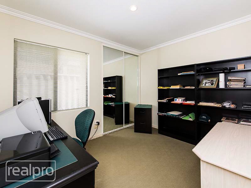 2/87 Hope Avenue, Salter Point WA 6152