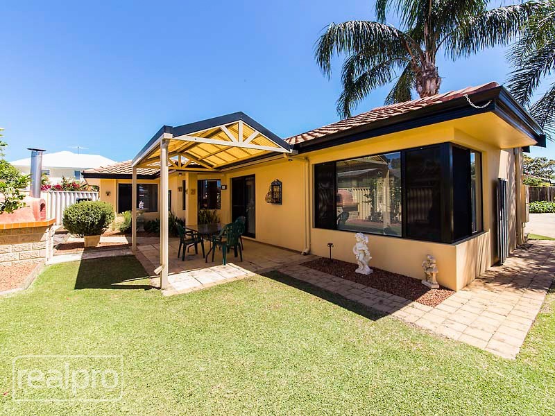 2/87 Hope Avenue, Salter Point WA 6152