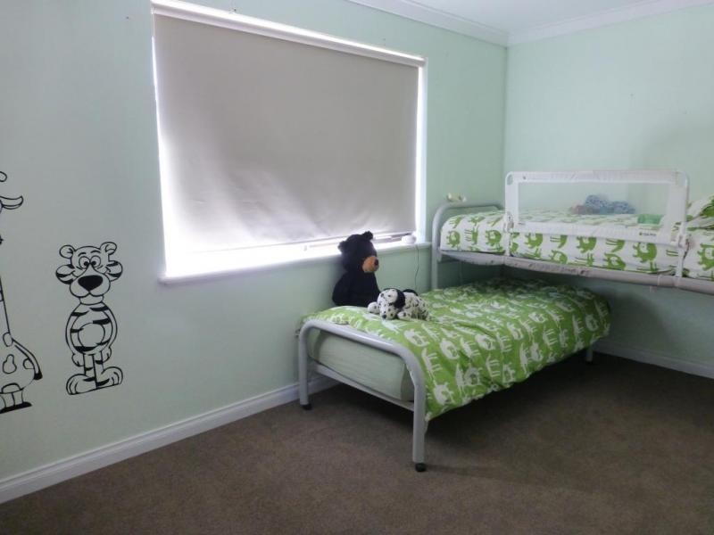 15 Burntoak Way, Kingsley WA 6026