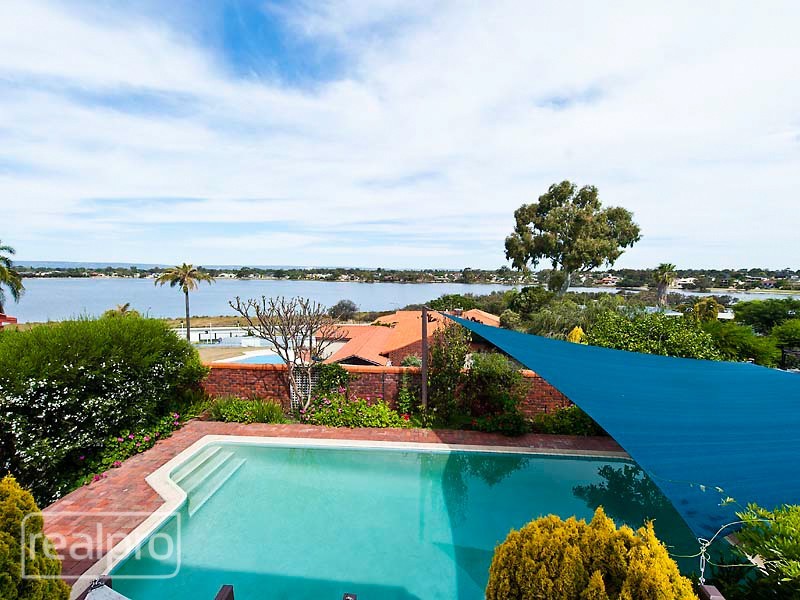 21 River Way, Salter Point WA 6152