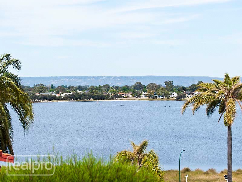 21 River Way, Salter Point WA 6152