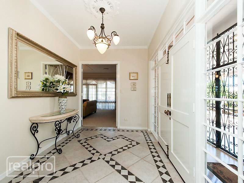 36 Salter Point Parade, Salter Point WA 6152