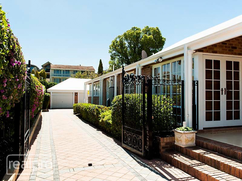 36 Salter Point Parade, Salter Point WA 6152