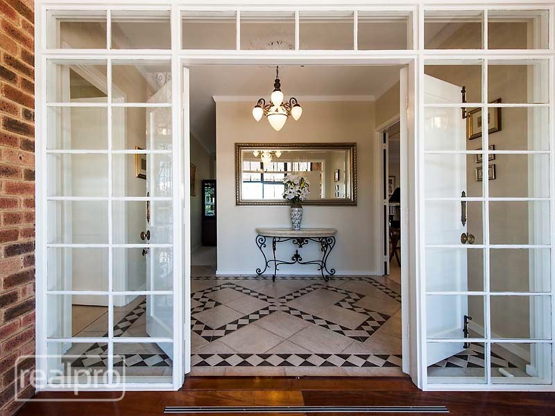 36 Salter Point Parade, Salter Point WA 6152